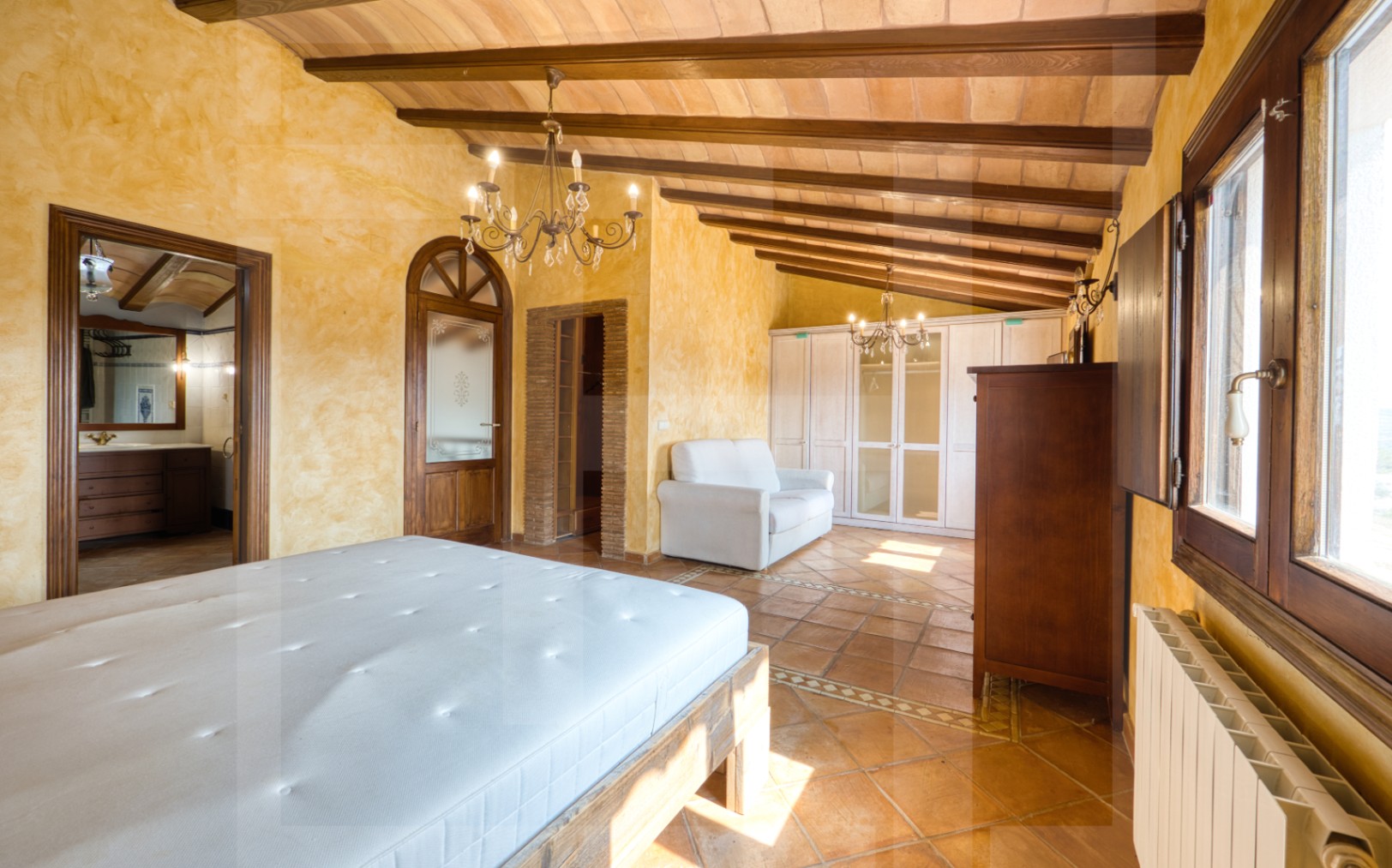 Encantadora Finca en Venta en el Campo de Benissa con Vistas al Mar y Parcela Llana