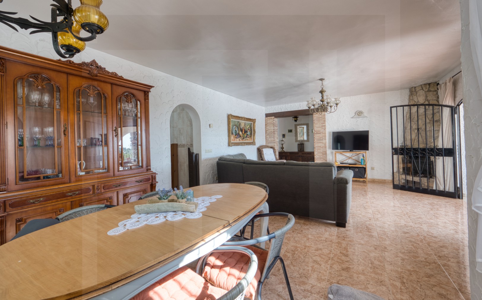 Oportunidad Exclusiva: Villa con Vistas al Mar y Potencial Excepcional