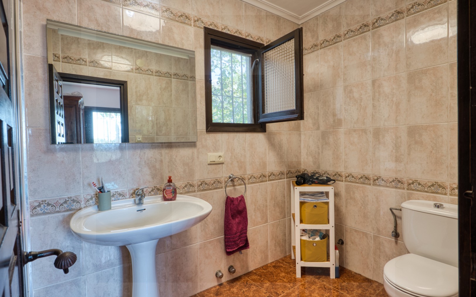 Oportunidad Exclusiva: Villa con Vistas al Mar y Potencial Excepcional
