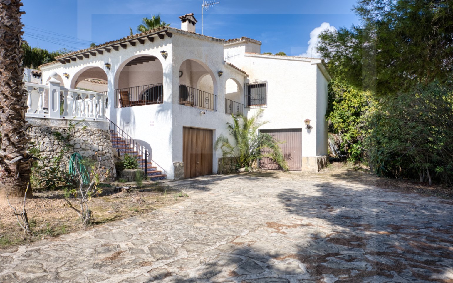 Oportunidad Exclusiva: Villa con Vistas al Mar y Potencial Excepcional