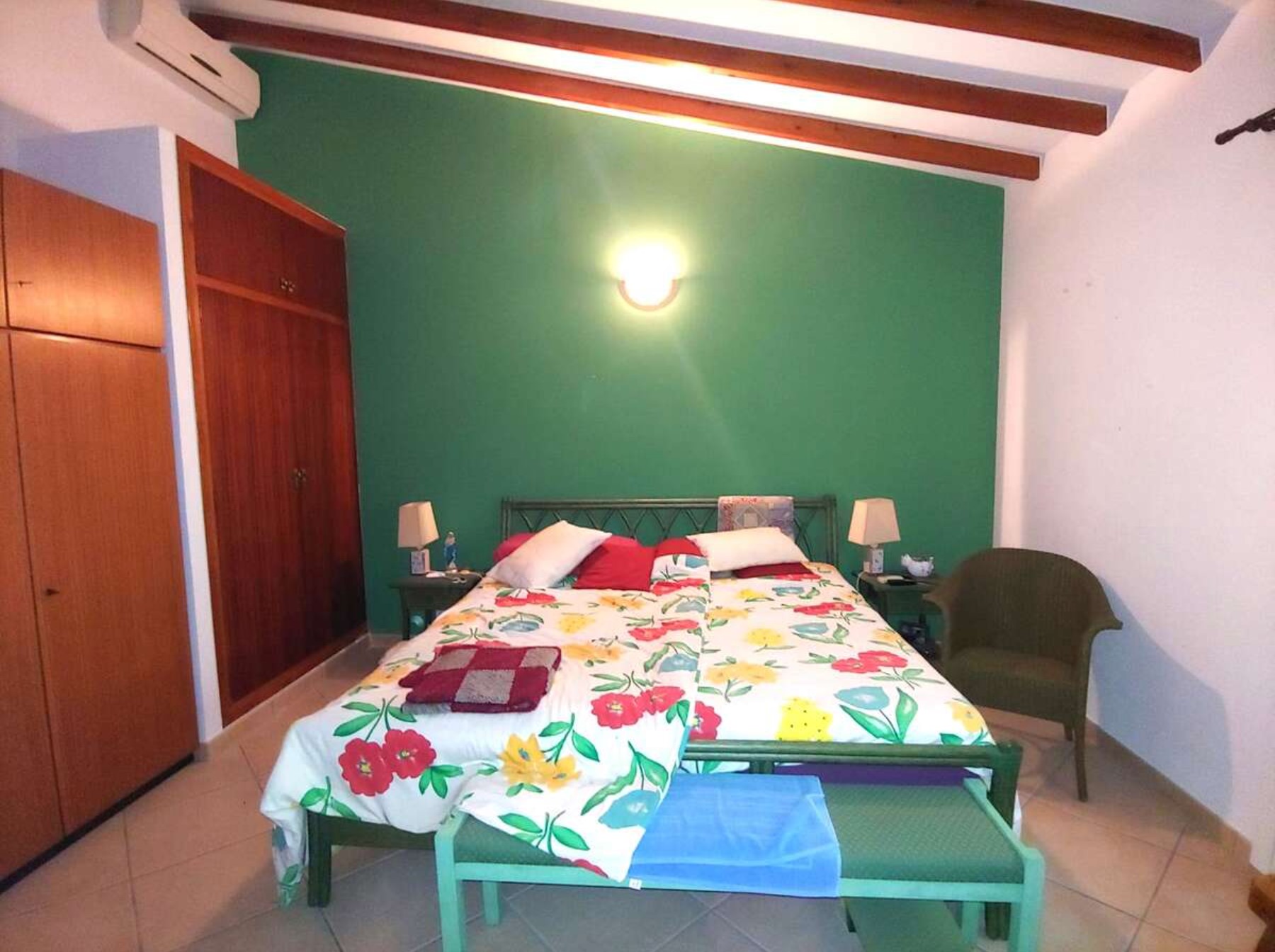 Chalet with Renovation Potential Near La Fustera Beach