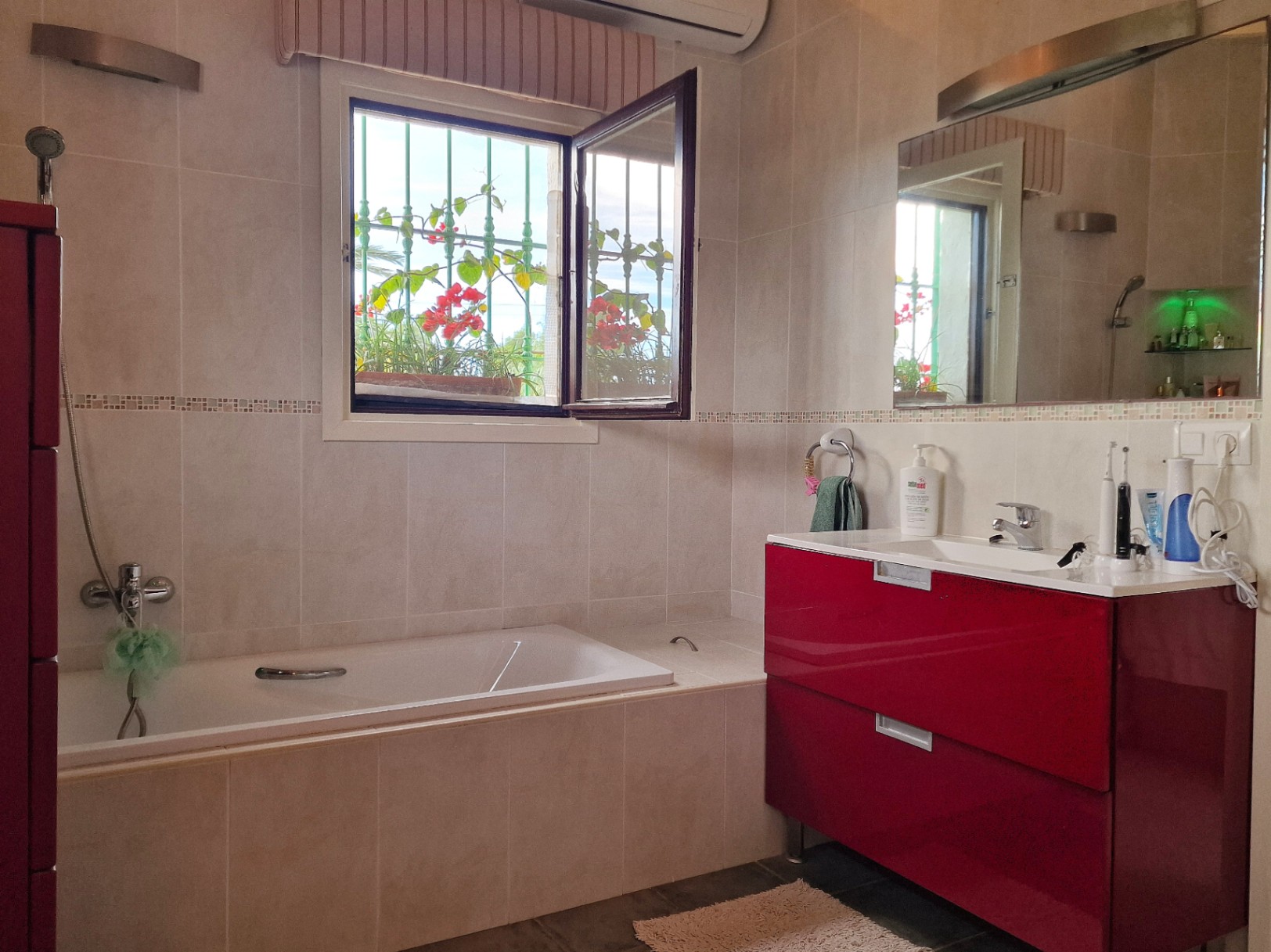 Charming Finca for Sale in Teulada