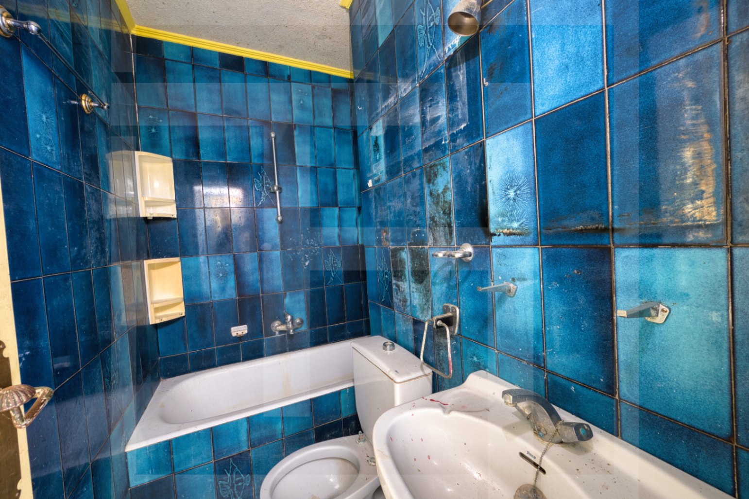 Apartment for sale with sea views in Benissa Costa (La Viña – Montemar), 1 bedroom, to be renovated.