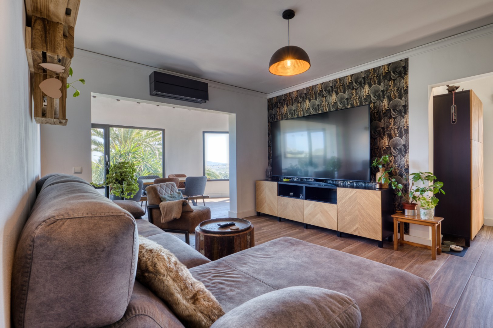 Villa de lujo en el campo en venta en Benissa con vistas al mar, apartamento de invitados y parcela de 4,000m²