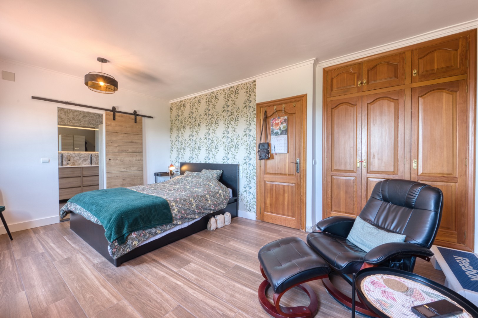 Villa de lujo en el campo en venta en Benissa con vistas al mar, apartamento de invitados y parcela de 4,000m²