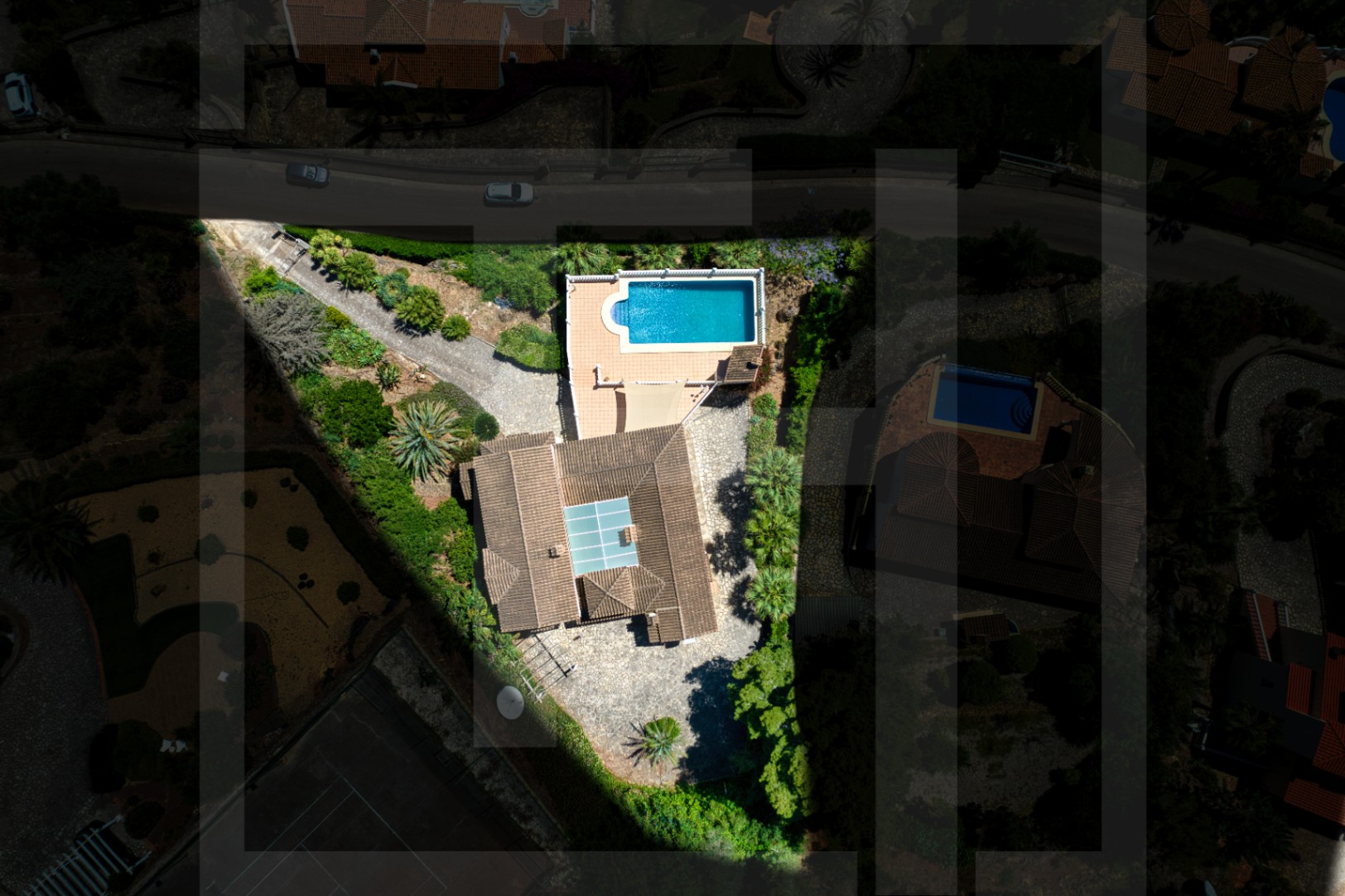Villa for sale in La Sella with views of the sea, golf, and Montgó.