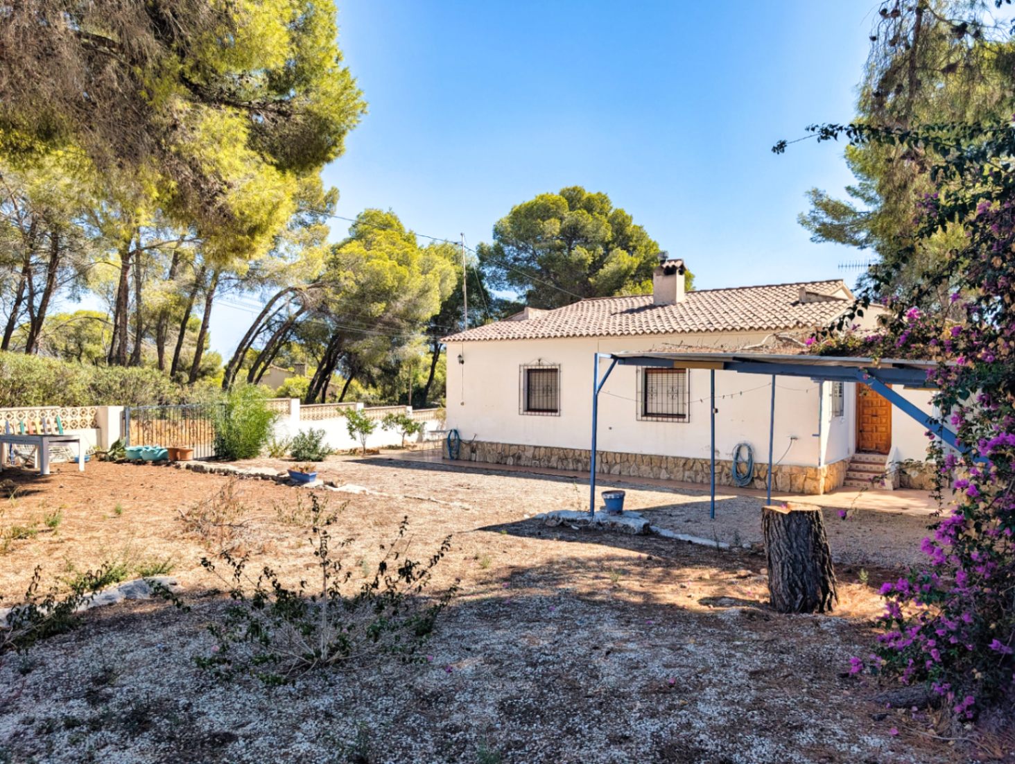 Oportunidad de renovación con vistas al mar en La Fustera, Benissa