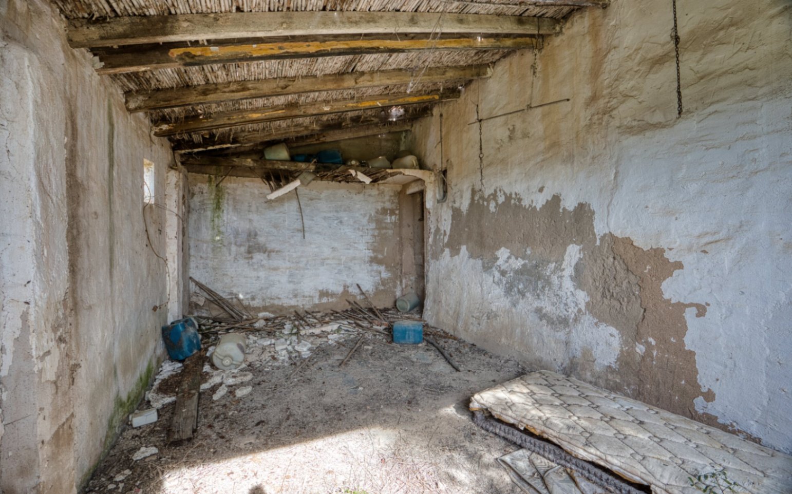 Finca for sale to renovate in Teulada