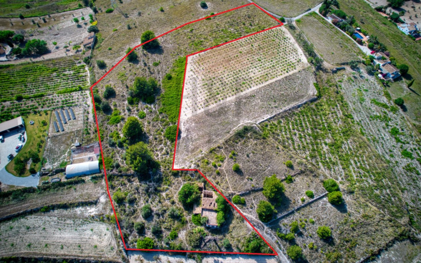 Finca for sale to renovate in Teulada