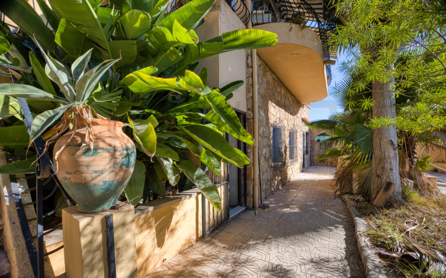 2 Villas for Sale with Voista al Mar in MOraira